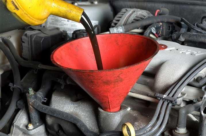 Changing Engine Oil Process